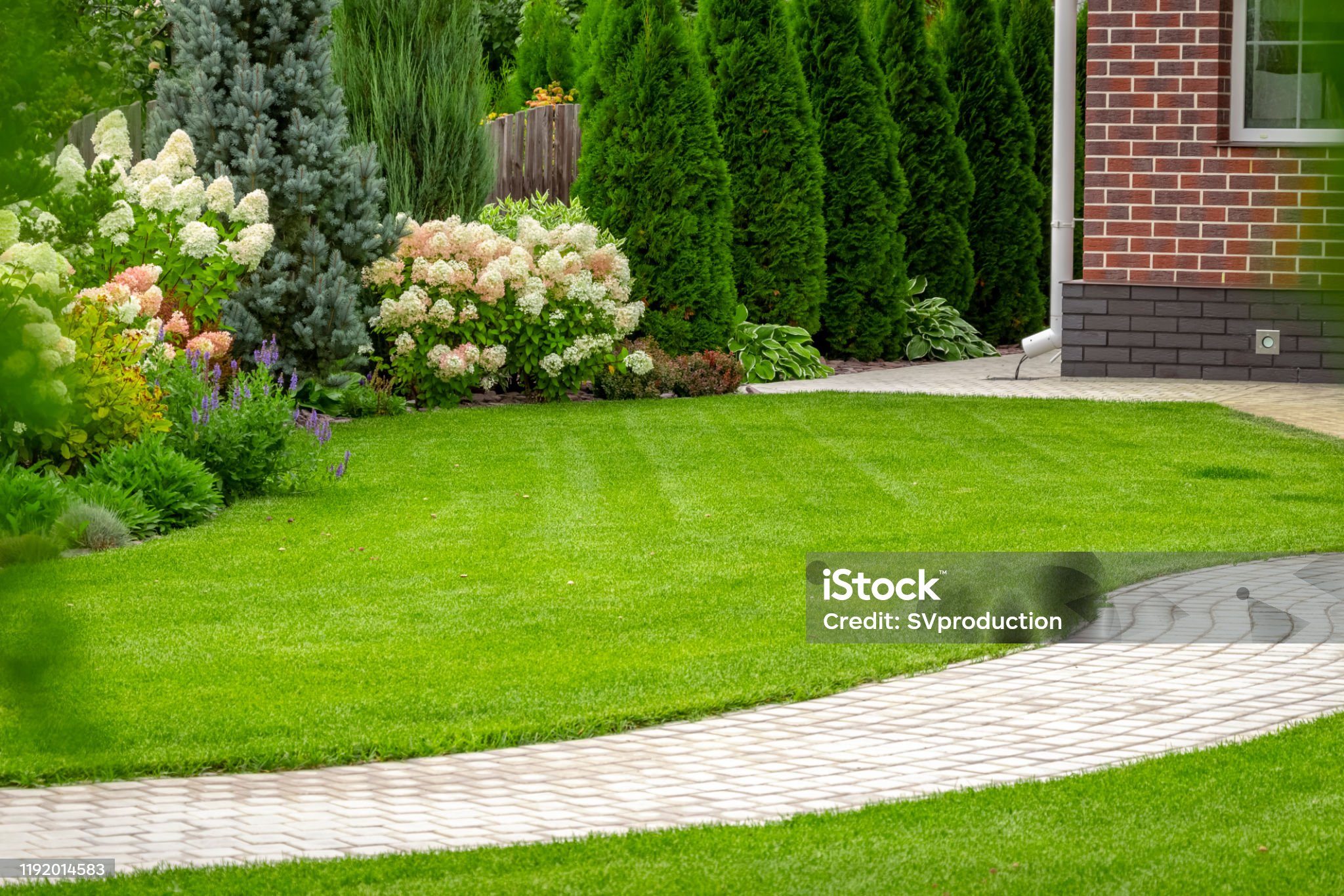 At Ace 1 Construction & Landscaping, we are committed to providing our clients with the highest service standards.